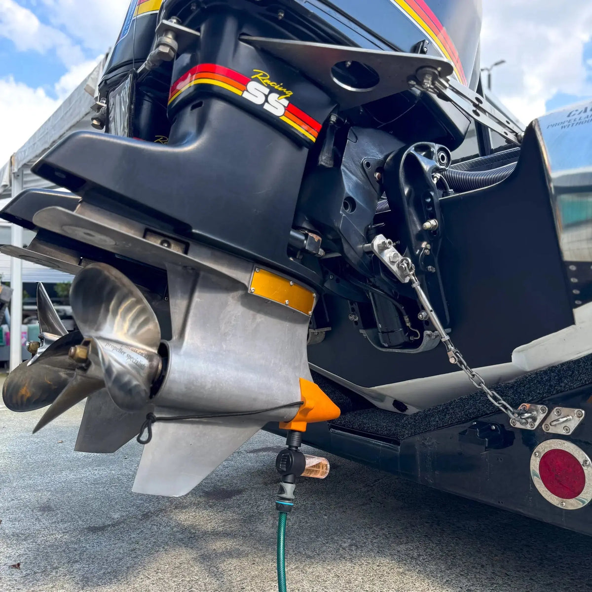 Saltworx engine flush on a twin-rig boat's outboard motors